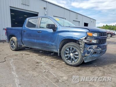 Czwarte zdjęcie samochodu z boku: 2021 CHEVROLET SILVERADO C1500 CUSTOM VIN:3GCPWBEK6MG419930 - miniatura