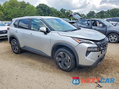 Czwarte zdjęcie samochodu z boku: 2025 NISSAN ROGUE SV VIN:5N1BT3BB3SC812065 - miniatura