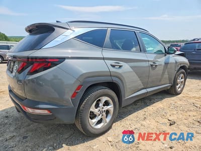 Trzecie zdjęcie samochodu z tyłu: 2024 HYUNDAI TUCSON SEL VIN:5NMJBCDE3RH331061 - miniatura