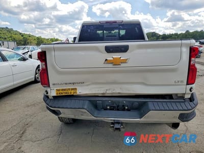 Zdjęcie 6 z 13 samochodu: 2023 CHEVROLET SILVERADO K3500 LTZ VIN:2GC4YUEYXP1715284 - miniatura