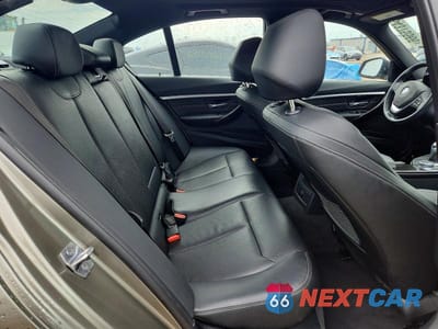 Zdjęcie 10 z 12 samochodu: 2018 BMW 330 XI VIN:WBA8D9C52JEB35472 - miniatura