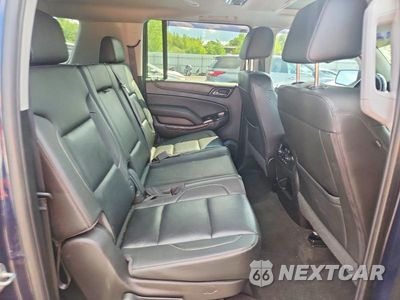 Zdjęcie 11 z 13 samochodu: 2018 CHEVROLET SUBURBAN K1500 LT VIN:1GNSKHKC1JR327679 - miniatura