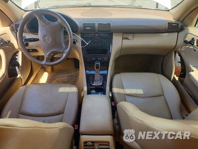 Zdjęcie 8 z 12 samochodu: 2004 MERCEDES-BENZ C 240 VIN:WDBRF61J44A600406 - miniatura