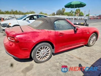 Trzecie zdjęcie samochodu z tyłu: 2017 FIAT 124 SPIDER CLASSICA VIN:JC1NFAEK9H0127889 - miniatura