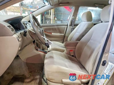 Zdjęcie 7 z 12 samochodu: 2005 TOYOTA COROLLA LE VIN:1NXBR32E05Z544647 - miniatura