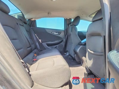 Zdjęcie 10 z 12 samochodu: 2017 CHEVROLET MALIBU LT VIN:1G1ZB5STXHF136594 - miniatura