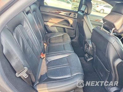 Zdjęcie 10 z 12 samochodu: 2019 LINCOLN MKZ RESERVE II VIN:3LN6L5MU1KR624626 - miniatura