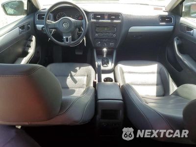 Zdjęcie 8 z 12 samochodu: 2013 VOLKSWAGEN JETTA SE VIN:3VWDP7AJ2DM219197 - miniatura