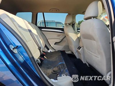 Zdjęcie 10 z 12 samochodu: 2016 VOLKSWAGEN GOLF SPORTWAGEN S VIN:3VWC17AU1GM513315 - miniatura