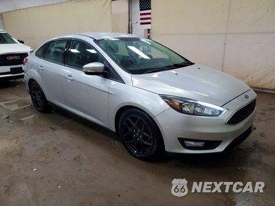 Czwarte zdjęcie samochodu z boku: 2016 FORD FOCUS SE VIN:1FADP3F27GL238854 - miniatura