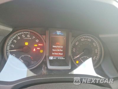 Zdjęcie 9 z 12 samochodu: 2022 TOYOTA TACOMA TRD SPORT VIN:3TYCZ5AN2NT054676 - miniatura
