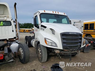 Czwarte zdjęcie samochodu z boku: 2023 FREIGHTLINER CASCADIA 116 SEMI TRUCK VIN:3AKJHTDV9PSUP4555 - miniatura