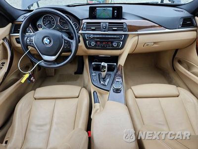 Zdjęcie 8 z 12 samochodu: 2015 BMW 328 D VIN:WBA3D3C55FK158421 - miniatura