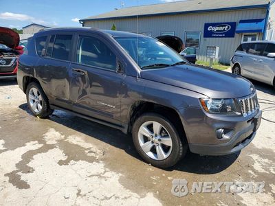 Czwarte zdjęcie samochodu z boku: 2017 JEEP COMPASS SPORT VIN:1C4NJDBB8HD104331 - miniatura