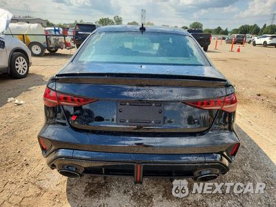 Zdjęcie 6 z 12 samochodu: 2026 AUDI RS3 VIN:WUAGWDGY8TA905216 - miniatura