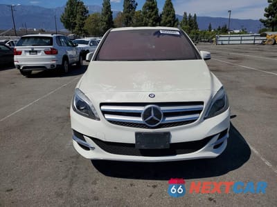Piąte zdjęcie samochodu w środku: 2016 MERCEDES-BENZ B 250E VIN:WDDVP9AB7GJ010346 - miniatura