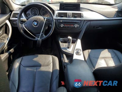 Zdjęcie 8 z 12 samochodu: 2013 BMW 328 XI VIN:WBA3B3C55DF540895 - miniatura