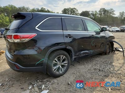 Trzecie zdjęcie samochodu z tyłu: 2016 TOYOTA HIGHLANDER XLE VIN:5TDJKRFH5GS285673 - miniatura
