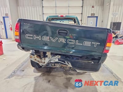 Zdjęcie 6 z 12 samochodu: 2001 CHEVROLET SILVERADO K2500 HEAVY DUTY VIN:1GCHK24G41E252340 - miniatura