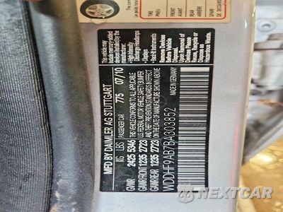 Zdjęcie 12 z 12 samochodu: 2011 MERCEDES-BENZ E 550 4MATIC VIN:WDDHF9AB7BA303852 - miniatura