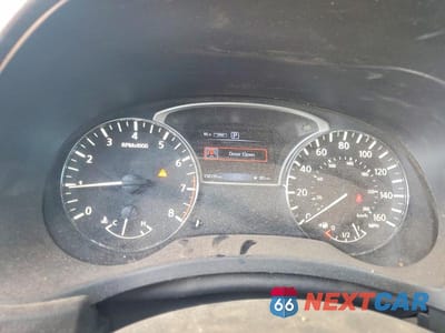 Zdjęcie 9 z 14 samochodu: 2016 NISSAN PATHFINDER S VIN:5N1AR2MM1GC604177 - miniatura