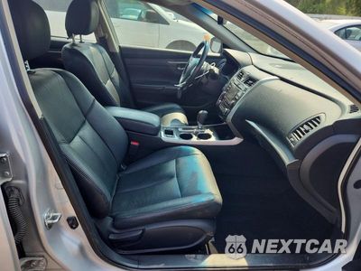 Zdjęcie 7 z 12 samochodu: 2013 NISSAN ALTIMA 3.5 S VIN:1N4BL3AP1DN425965 - miniatura