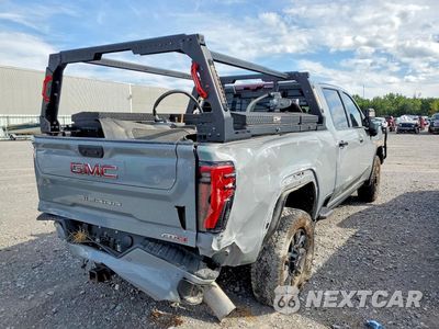 Trzecie zdjęcie samochodu z tyłu: 2025 GMC SIERRA K3500 AT4 VIN:1GT4UVEY9SF293270 - miniatura