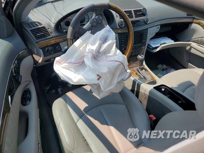 Zdjęcie 8 z 12 samochodu: 2007 MERCEDES-BENZ E 350 4MATIC VIN:WDBUF87X57B147848 - miniatura