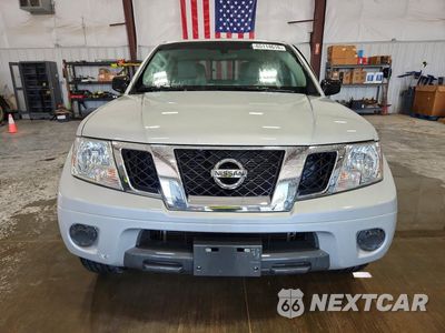 Piąte zdjęcie samochodu w środku: 2018 NISSAN FRONTIER SV VIN:1N6AD0EV0JN704262 - miniatura