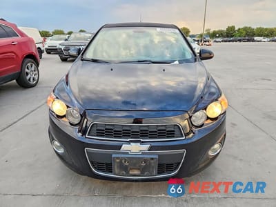 Piąte zdjęcie samochodu w środku: 2012 CHEVROLET SONIC LT VIN:1G1JC6SH1C4160637 - miniatura
