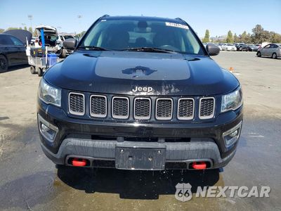 Piąte zdjęcie samochodu w środku: 2020 JEEP COMPASS TRAILHAWK VIN:3C4NJDDB7LT246279 - miniatura