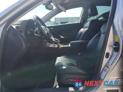 Zdjęcie 7 z 12 samochodu: 2011 LEXUS IS 350 VIN:JTHBE5C25B5025386 - miniatura