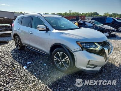 Czwarte zdjęcie samochodu z boku: 2017 NISSAN ROGUE SL VIN:5N1AT2MT2HC829086 - miniatura