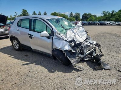 Czwarte zdjęcie samochodu z boku: 2017 CHEVROLET TRAX LS VIN:KL7CJKSB9HB214759 - miniatura