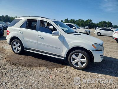 Czwarte zdjęcie samochodu z boku: 2011 MERCEDES-BENZ ML 350 4MATIC VIN:4JGBB8GB9BA723167 - miniatura