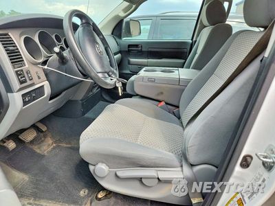 Zdjęcie 7 z 12 samochodu: 2012 TOYOTA TUNDRA DOUBLE CAB SR5 VIN:5TFRU5F11CX027440 - miniatura