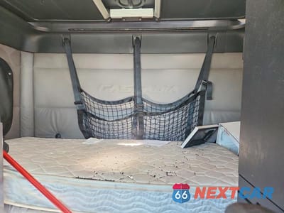 Zdjęcie 10 z 13 samochodu: 2019 FREIGHTLINER CASCADIA 126 SEMI TRUCK VIN:3AKJHHDR2KSKD1187 - miniatura