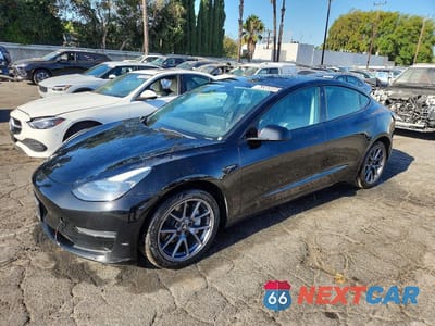 2023 TESLA MODEL 3 5YJ3E1EA9PF453390 - główne zdjęcie licytacji z USA - miniatura
