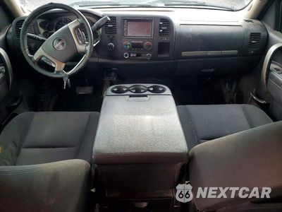 Zdjęcie 8 z 12 samochodu: 2012 GMC SIERRA K2500 SLE VIN:1GT120C83CF190801 - miniatura