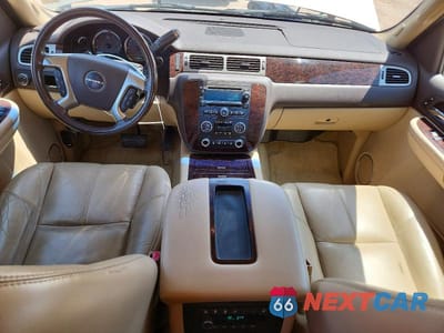 Zdjęcie 8 z 14 samochodu: 2007 GMC YUKON XL DENALI VIN:1GKFK66877J352408 - miniatura