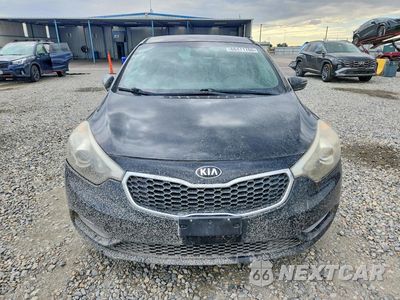 Piąte zdjęcie samochodu w środku: 2015 KIA FORTE LX VIN:KNAFX4A69F5276072 - miniatura