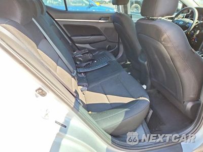Zdjęcie 10 z 12 samochodu: 2019 HYUNDAI ELANTRA SEL VIN:5NPD84LF0KH474957 - miniatura