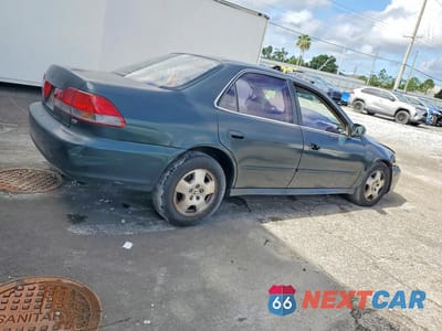 Trzecie zdjęcie samochodu z tyłu: 2001 HONDA ACCORD EX VIN:1HGCG16591A055691 - miniatura