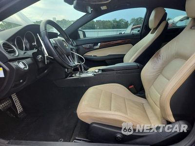Zdjęcie 7 z 12 samochodu: 2012 MERCEDES-BENZ C 350 VIN:WDDGJ5HB4CF726904 - miniatura