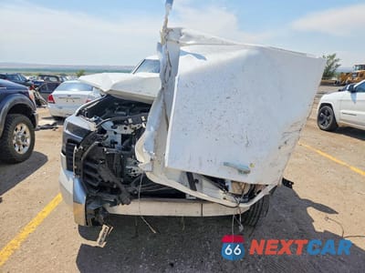 Piąte zdjęcie samochodu w środku: 2023 TOYOTA TUNDRA CREWMAX LIMITED VIN:5TFJA5DBXPX111098 - miniatura