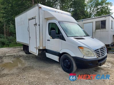 Czwarte zdjęcie samochodu z boku: 2011 FREIGHTLINER SPRINTER 3500 VIN:WDPPF4CCXB9462387 - miniatura