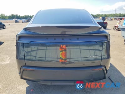 Zdjęcie 6 z 14 samochodu: 2026 TESLA MODEL Y VIN:7SAYGDEE1TA387545 - miniatura