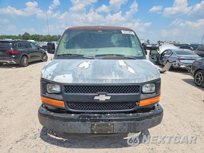 Piąte zdjęcie samochodu w środku: 2004 CHEVROLET EXPRESS G3500 LS DELIVERY VAN VIN:1GCHG39UX41148033 - miniatura