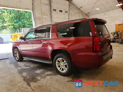 Drugie zdjęcie samochodu z przodu: 2016 CHEVROLET SUBURBAN K1500 LT VIN:1GNSKHKC5GR161014 - miniatura