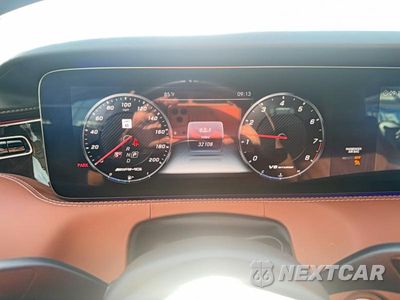 Zdjęcie 8 z 14 samochodu: 2019 MERCEDES-BENZ S-CLASS 63 AMG VIN:WDDXJ8JB1KA039953 - miniatura